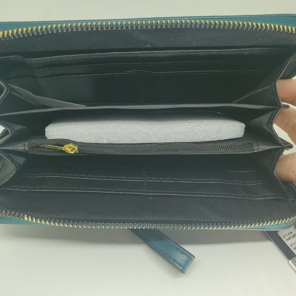 Vera Neumann New York Green Wristlet Wallet New! - Picture 2 of 2